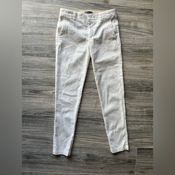 Like new, Vince 58% linen white wants, flattering fit! No rips/stains - Picture 2 of 12
